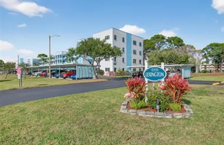 5970 80TH ST 102, ST PETERSBURG, FL, 337..., St Petersburg, FL 33709