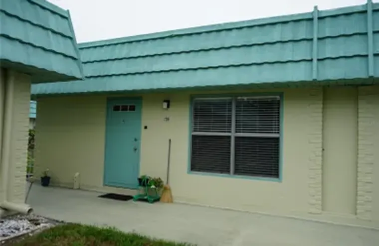 101 CAMBRIDGE TRL 205, SUN CITY CENTER, ..., Sun City Center, FL 33573