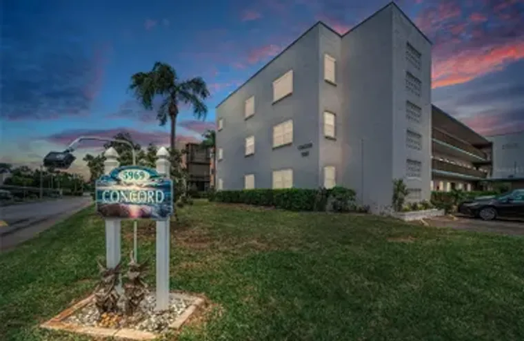 5969 TERRACE PARK DR 303, ST PETERSBURG,..., St Petersburg, FL 33709