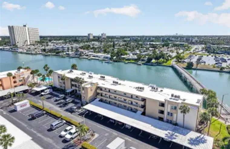 7465 BAY ISLAND DR 217, SOUTH PASADENA, ..., South Pasadena, FL 33707