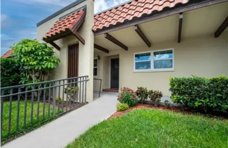 1701 PINEHURST RD APT 24B, DUNEDIN, FL, ..., Dunedin, FL 34698