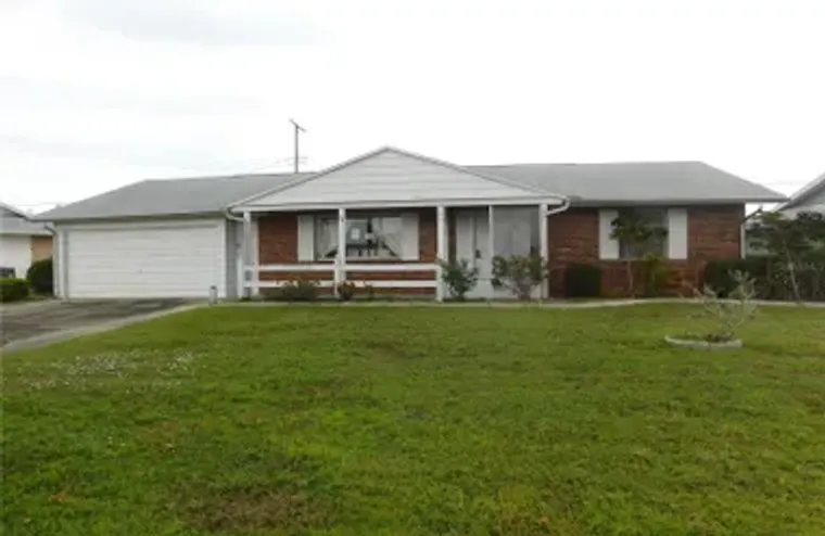 1224 VALLEY FORGE BLVD, SUN CITY CENTER,..., Sun City Center, FL 33573