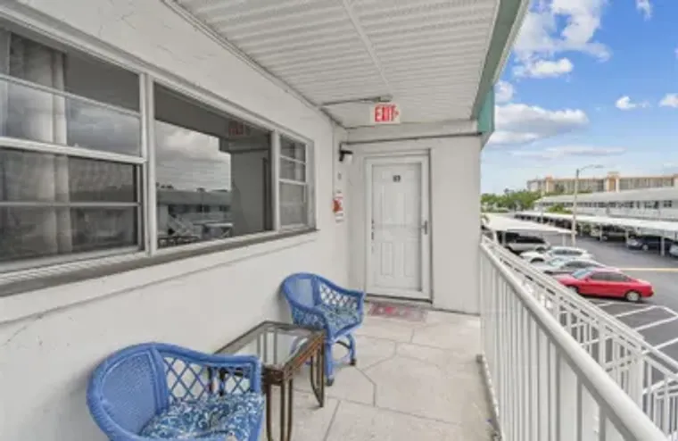 5286 81ST ST N APT 26, ST PETERSBURG, FL..., St Petersburg, FL 33709