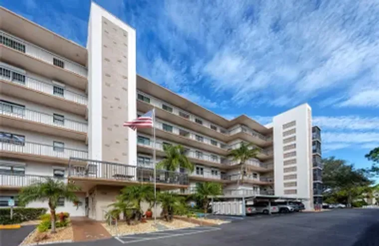 8186 TERRACE GARDEN DR N UNIT 101, ST PE..., St Petersburg, FL 33709