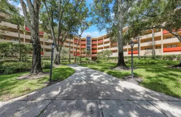 3076 EASTLAND BLVD UNIT 111, CLEARWATER,..., Clearwater, FL 33761