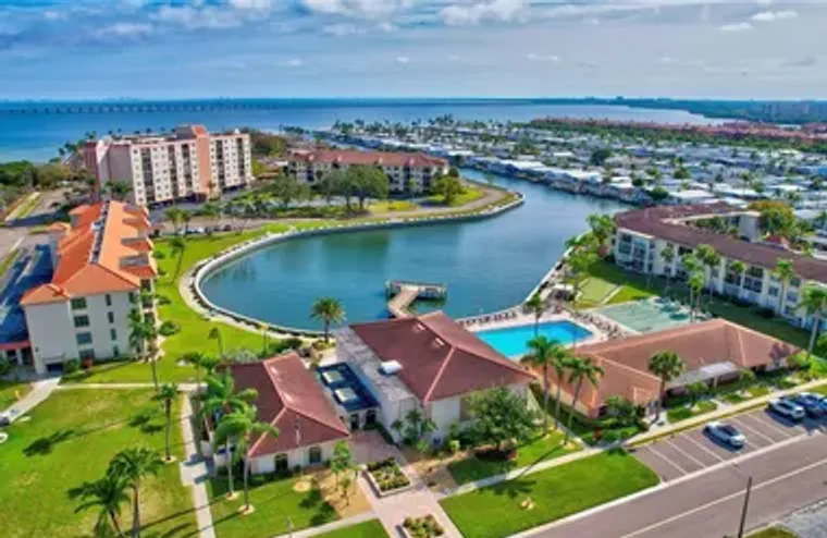 19029 US HIGHWAY 19 N APT 7-28, CLEARWAT..., Clearwater, FL 33764