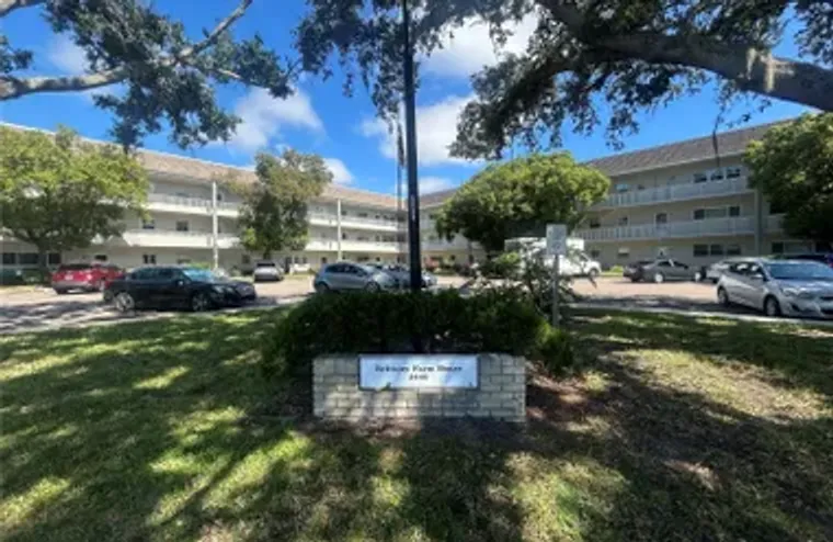 2440 WORLD PARKWAY BLVD 38, CLEARWATER, ..., Clearwater, FL 33763