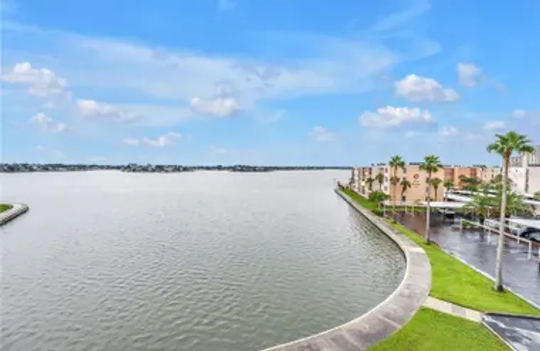 7700 SUN ISLAND DR 401, SOUTH PASADENA, ..., South Pasadena, FL 33707