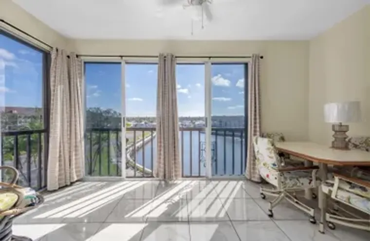 19029 US HIGHWAY 19 N APT 8-25, CLEARWAT..., Clearwater, FL 33764