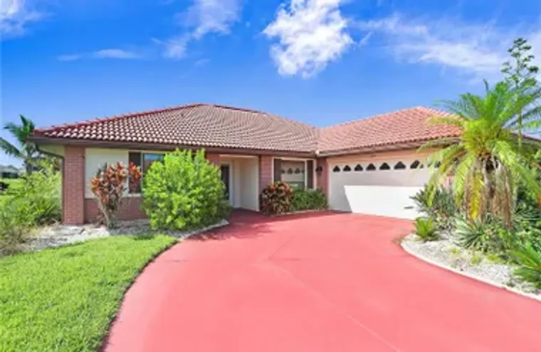 1826 WOLF LAUREL DR, SUN CITY CENTER, FL..., Sun City Center, FL 33573