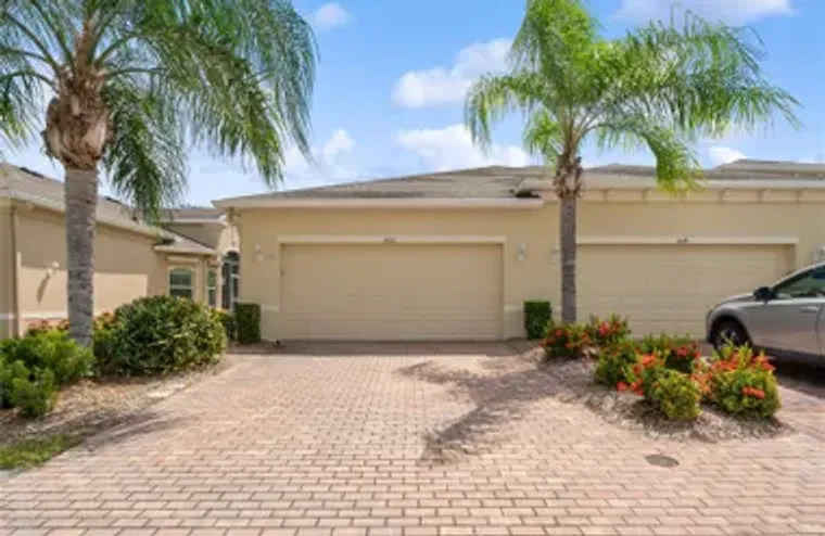 802 CHIPPER DR, SUN CITY CENTER, FL, 335..., Sun City Center, FL 33573