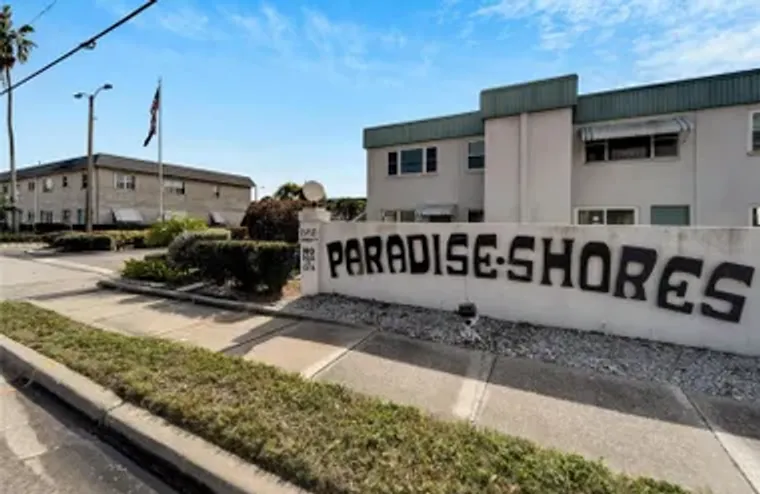 5286 81ST ST N APT 4, ST PETERSBURG, FL,..., St Petersburg, FL 33709