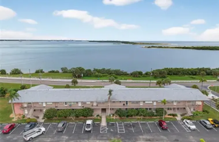 2 CAUSEWAY BLVD 101, DUNEDIN, FL, 34698, Dunedin, FL 34698