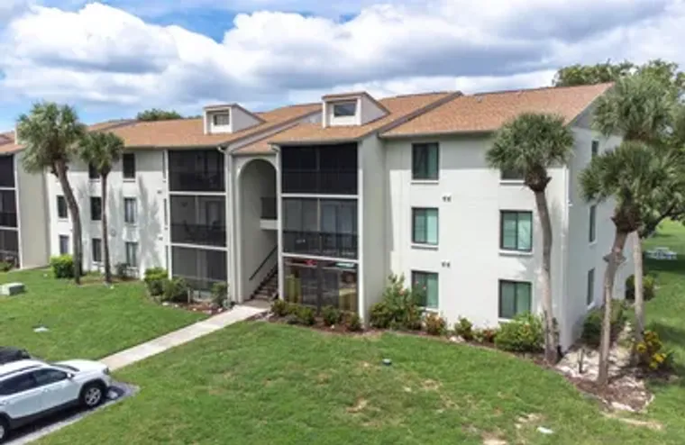 1871 PINE RIDGE WAY W APT H3, PALM HARBO..., Palm Harbor, FL 34684