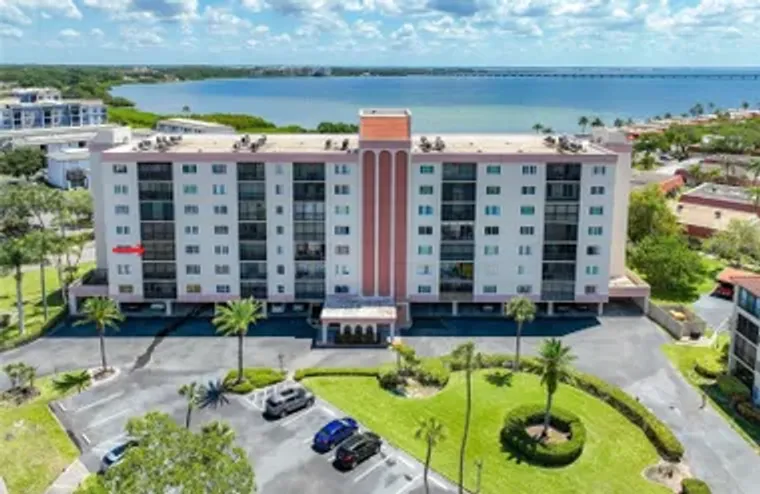 19029 US HIGHWAY 19 N APT 9-301, CLEARWA..., Clearwater, FL 33764