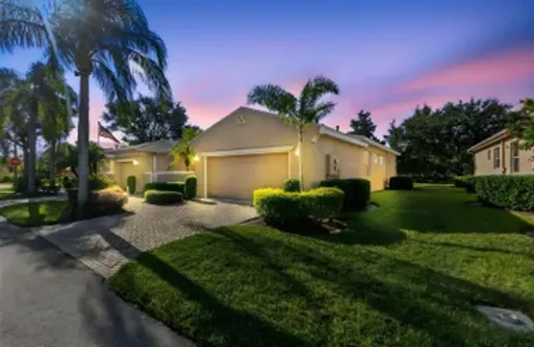 2404 KENSINGTON GREENS DR, SUN CITY CENT..., Sun City Center, FL 33573