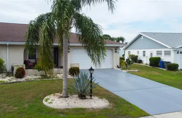 329 CLUB MANOR DR, SUN CITY CENTER, FL, ..., Sun City Center, FL 33573