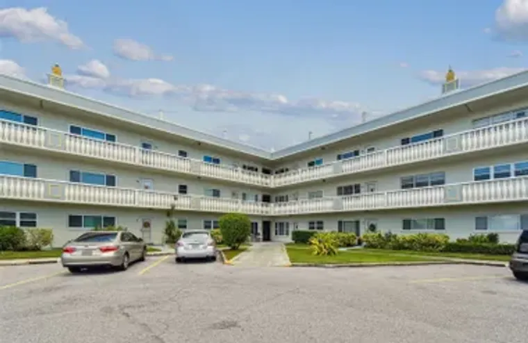 2292 COSTA RICAN DR APT 30, CLEARWATER, ..., Clearwater, FL 33763