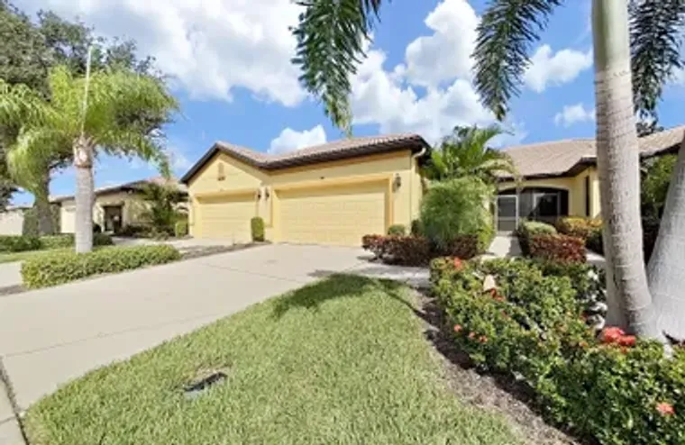 303 BLUEWATER FALLS CT, APOLLO BEACH, FL..., Apollo Beach, FL 33572