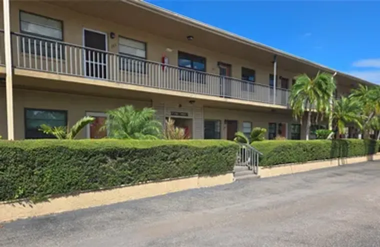 5925 TERRACE PARK DR N UNIT 106, SAINT P..., Saint Petersburg, FL 33709