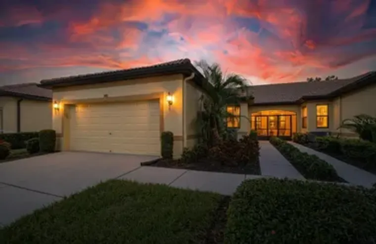 307 BLUEWATER FALLS CT, APOLLO BEACH, FL..., Apollo Beach, FL 33572