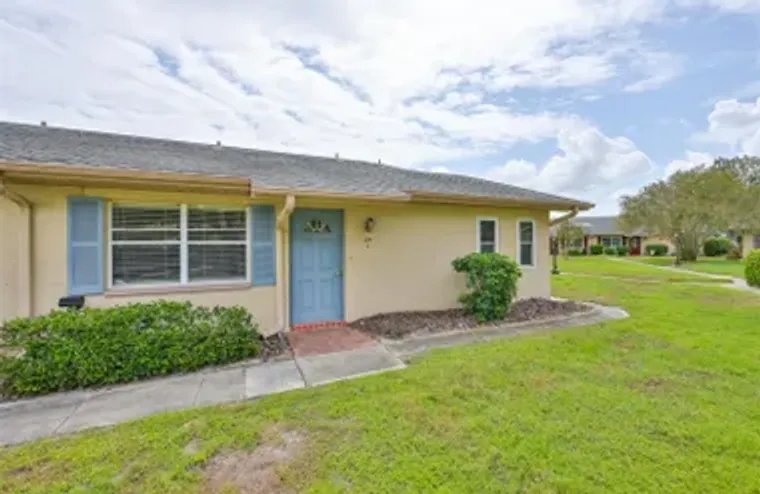 1908 CANTERBURY LN 20, SUN CITY CENTER, ..., Sun City Center, FL 33573