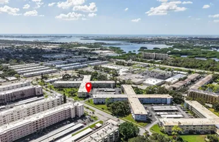 5530 80TH ST N UNIT B106, ST PETERSBURG,..., St Petersburg, FL 33709