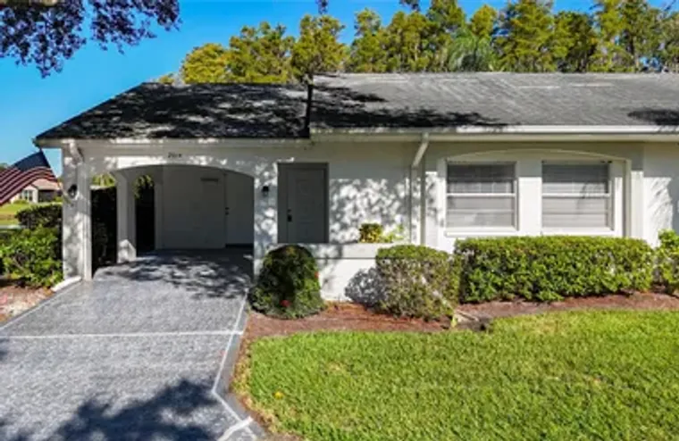 2014 HAMPSTEAD CIR, SUN CITY CENTER, FL,..., Sun City Center, FL 33573