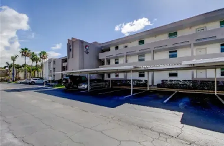 7425 BAY ISLAND DR 203, SOUTH PASADENA, ..., South Pasadena, FL 33707