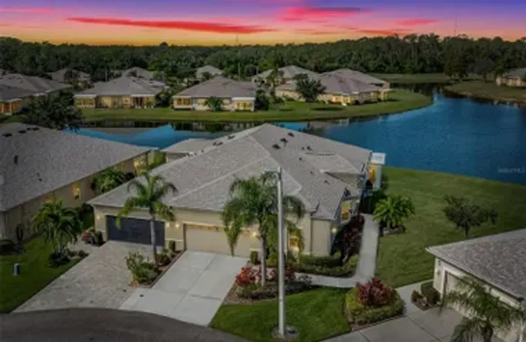 2507 SAPPHIRE GREENS LN # 32, SUN CITY C..., Sun City Center, FL 33573
