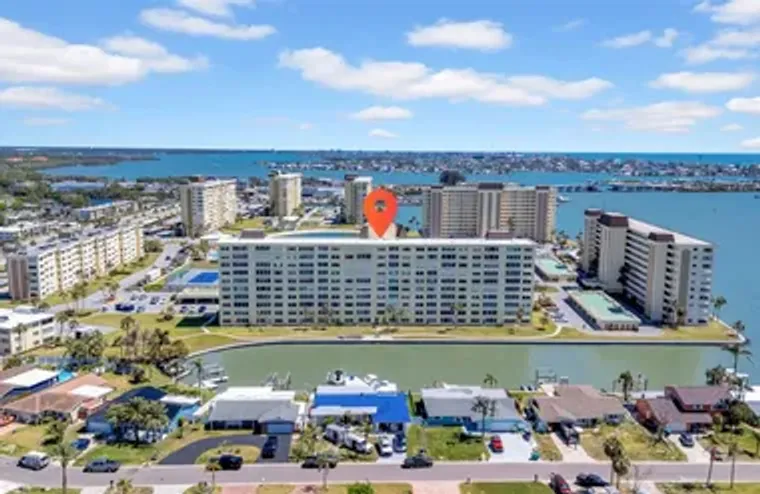 4725 COVE CIR APT 302, ST PETERSBURG, FL..., St Petersburg, FL 33708