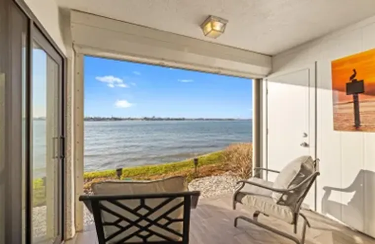 6265 SUN BLVD APT 101, SAINT PETERSBURG,..., Saint Petersburg, FL 33715