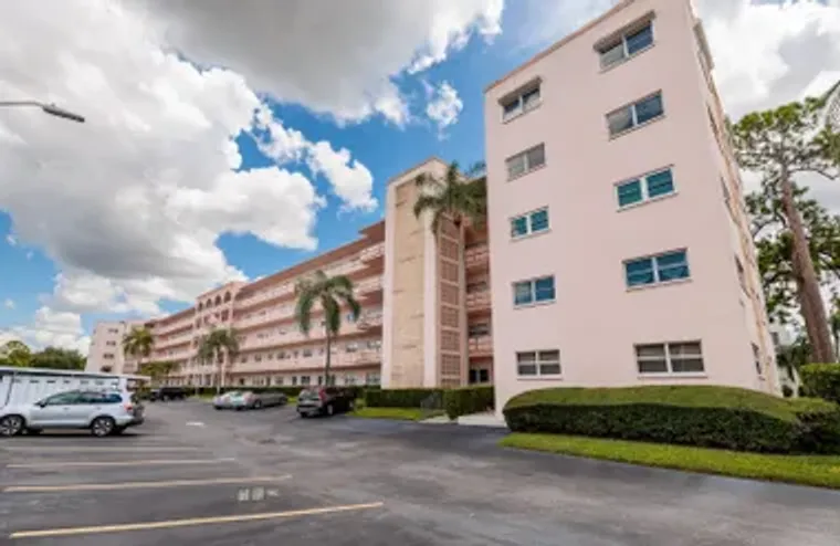 5623 80TH ST N UNIT 504, SAINT PETERSBUR..., Saint Petersburg, FL 33709