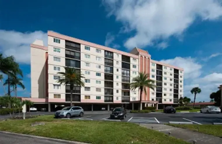 19029 US HIGHWAY 19 N APT 9-403, CLEARWA..., Clearwater, FL 33764