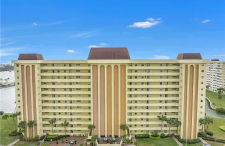 4525 COVE CIR APT 102, SAINT PETERSBURG,..., Saint Petersburg, FL 33708