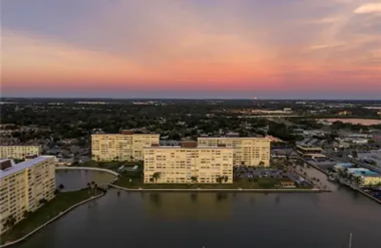 4525 COVE CIR 102, ST PETERSBURG, FL, 33..., St Petersburg, FL 33708