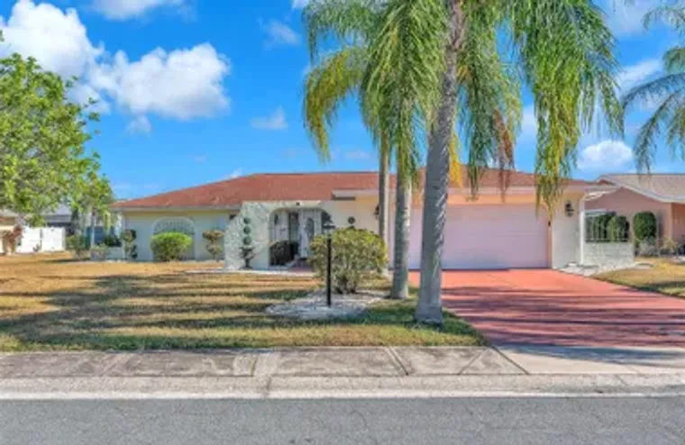 1722 COCO PALM CIR, SUN CITY CENTER, FL,..., Sun City Center, FL 33573