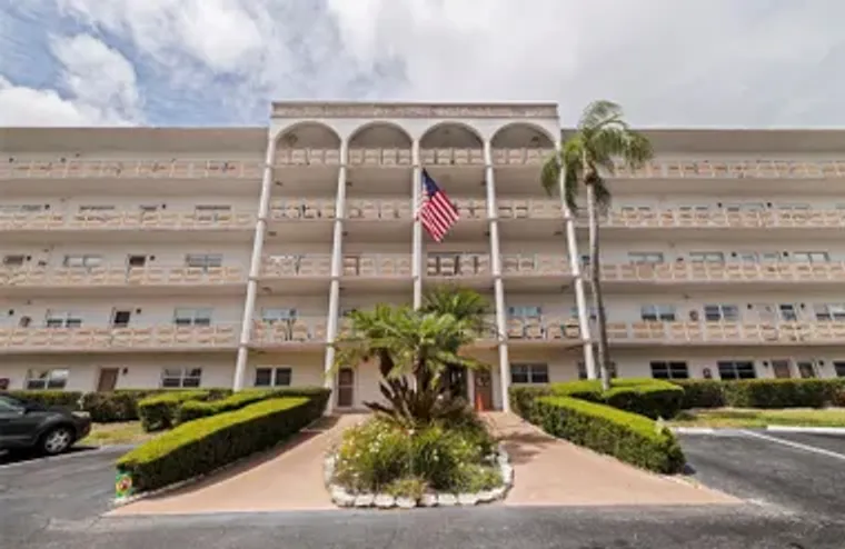 5603 80TH ST N UNIT 107, SAINT PETERSBUR..., Saint Petersburg, FL 33709