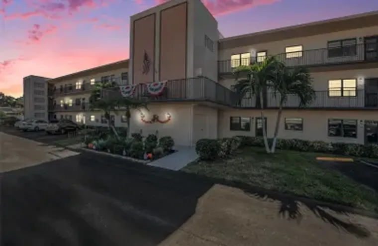 5971 TERRACE PARK DR N UNIT 307, ST PETE..., St Petersburg, FL 33709