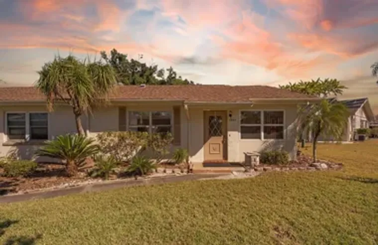 2205 GRENADIER DR, SUN CITY CENTER, FL, ..., Sun City Center, FL 33573