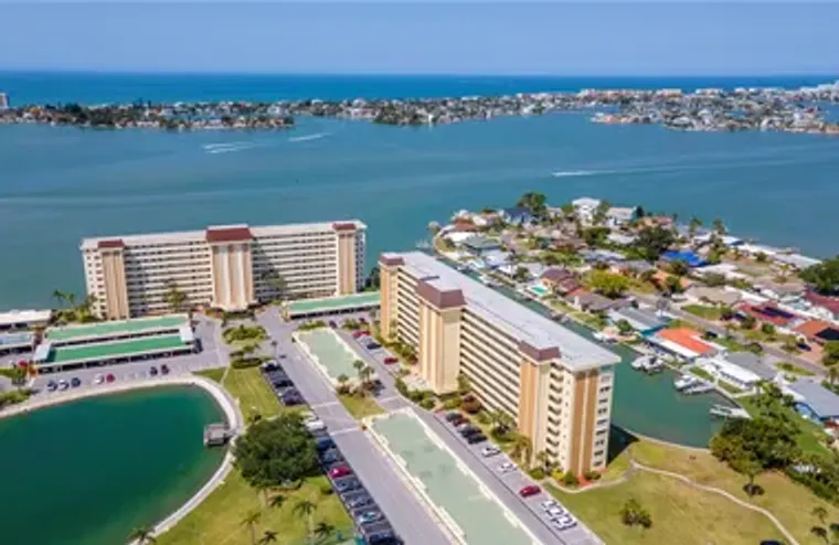 4725 COVE CIR APT 804, ST PETERSBURG, FL..., St Petersburg, FL 33708