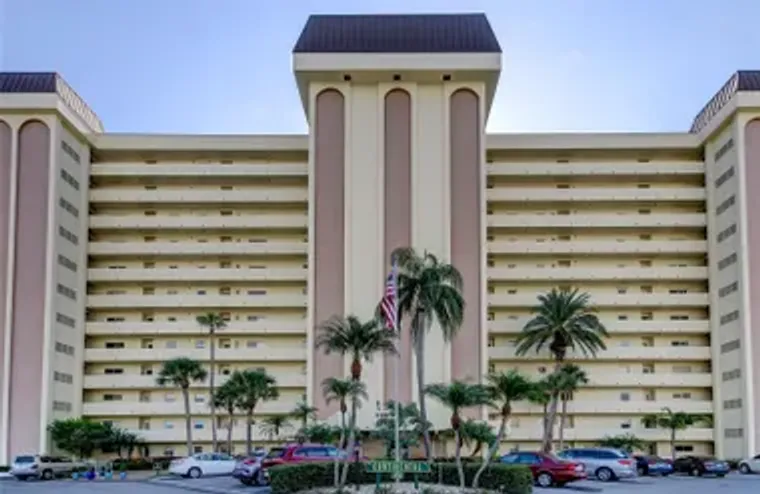 4775 COVE CIR APT 1008, ST PETERSBURG, F..., St Petersburg, FL 33708