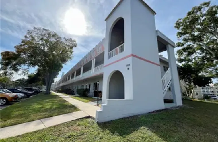 2100 WORLD PARKWAY BLVD APT 56, CLEARWAT..., Clearwater, FL 33763