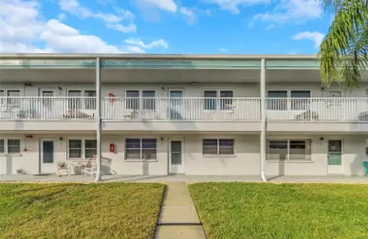 5246 81ST ST N APT 24, SAINT PETERSBURG,..., Saint Petersburg, FL 33709