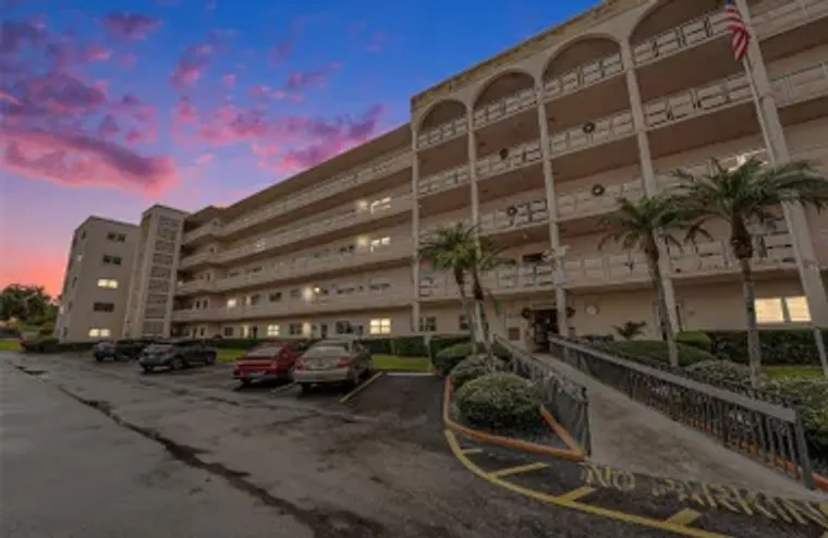 5623 80TH ST N UNIT 211, ST PETERSBURG, ..., St Petersburg, FL 33709