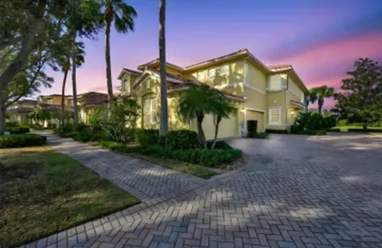 1417 EMERALD DUNES DR, SUN CITY CENTER, ..., Sun City Center, FL 33573