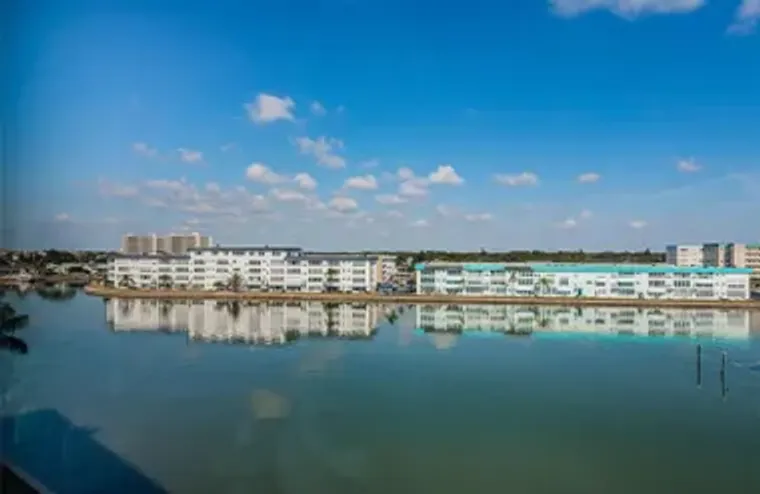 5925 SHORE BLVD 505, GULFPORT, FL, 33707, Gulfport, FL 33707