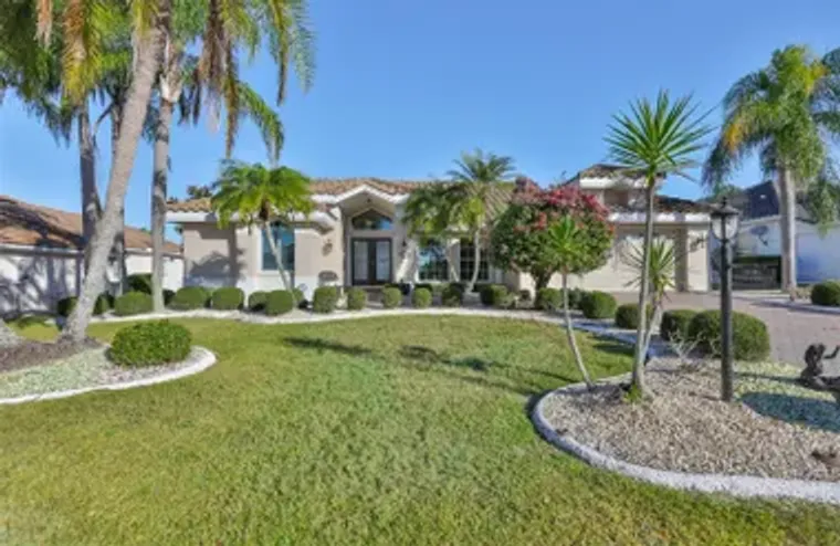 2203 PLATINUM DR, SUN CITY CENTER, FL, 3..., Sun City Center, FL 33573