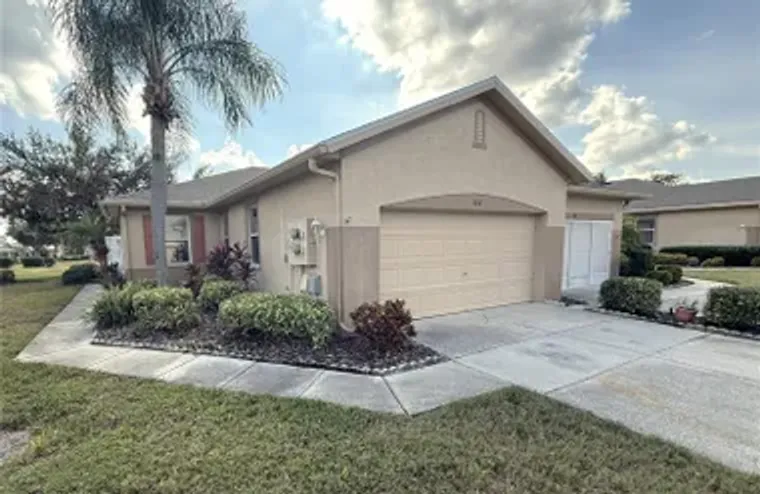 2110 ACADIA GREENS DR # 61, SUN CITY CEN..., Sun City Center, FL 33573