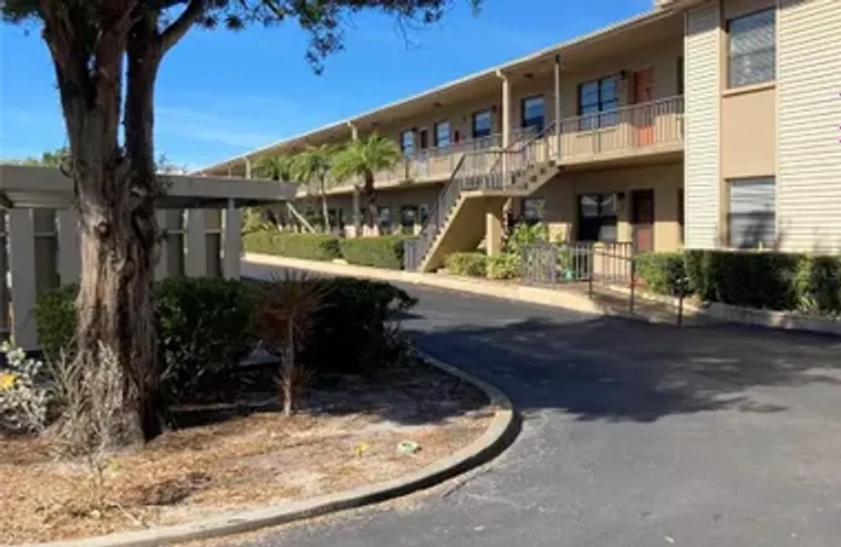 5925 TERRACE PARK DR N UNIT 209, ST PETE..., St Petersburg, FL 33709